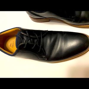 Men’s dress/ casual shoes